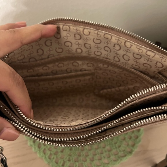 GUESS Dust Pink Crossbody, never used, smoke free home. - Picture 6 of 9